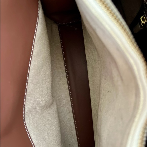 Elegant Black and Brown Leather Handbag - Picture 3 of 10